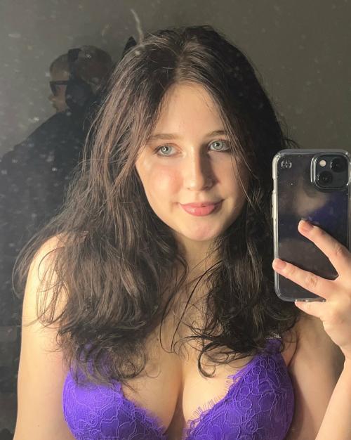 Are you interested in my nude photos, videos Hook up and fuck? Add my personal Snapchat @mb_maddy & WhatsApp (901) 231-9479