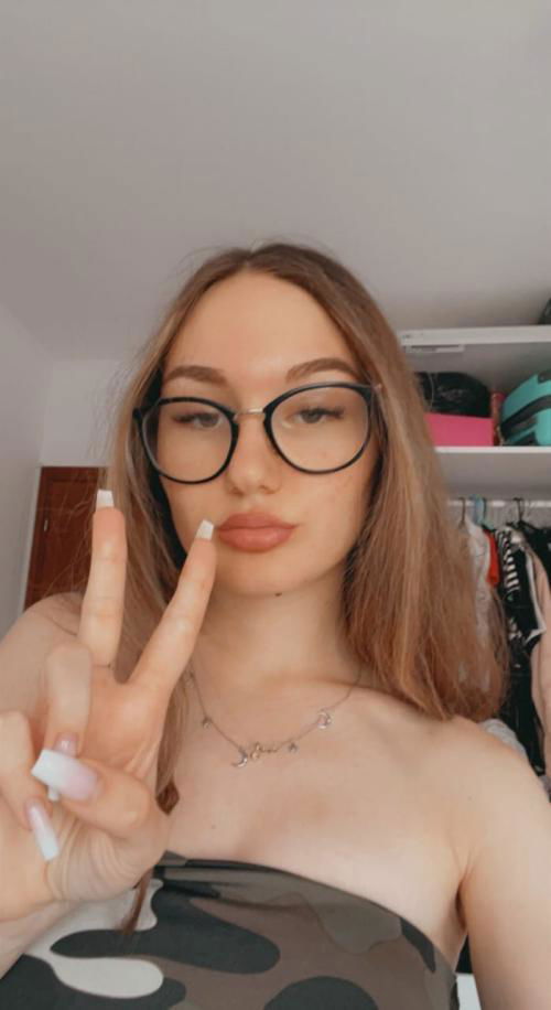 I'm so horny add me Snapchat:kayla3w