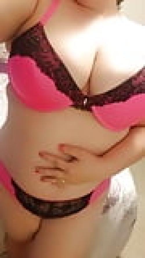helenafun's snapchat photo - horny, pussy