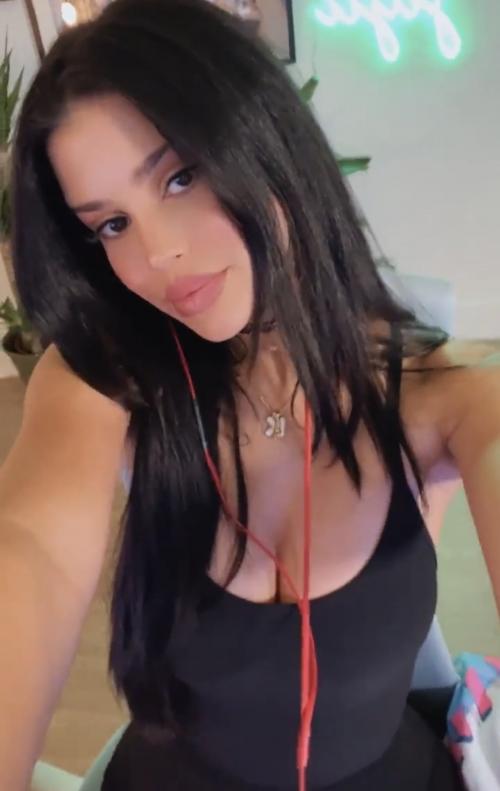 I’m available for fun both incall and outcall service