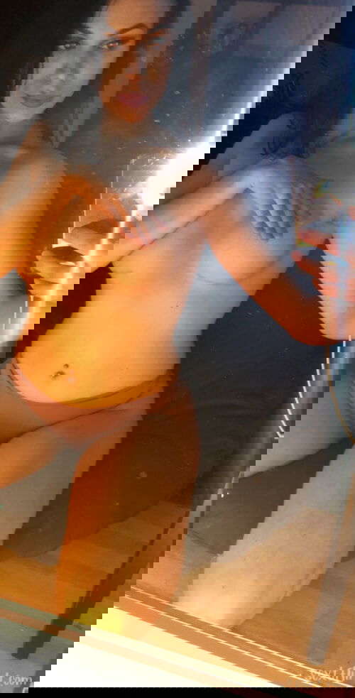 I'm alone ATM horny now