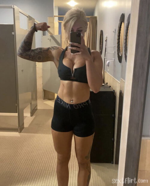 godneverfails's snapchat photo - horny, pussy, xxx