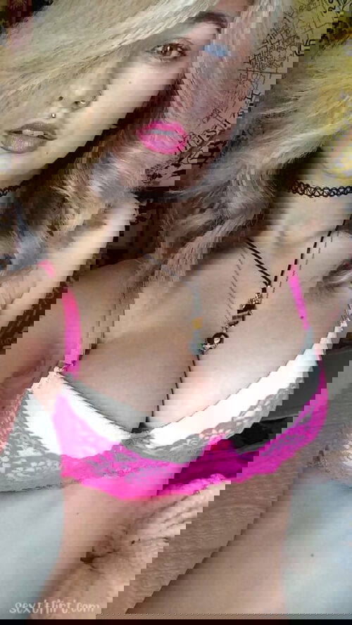 Add my snap:chloe_heard2