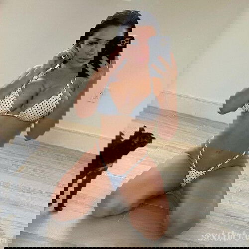 I’m single and horny 