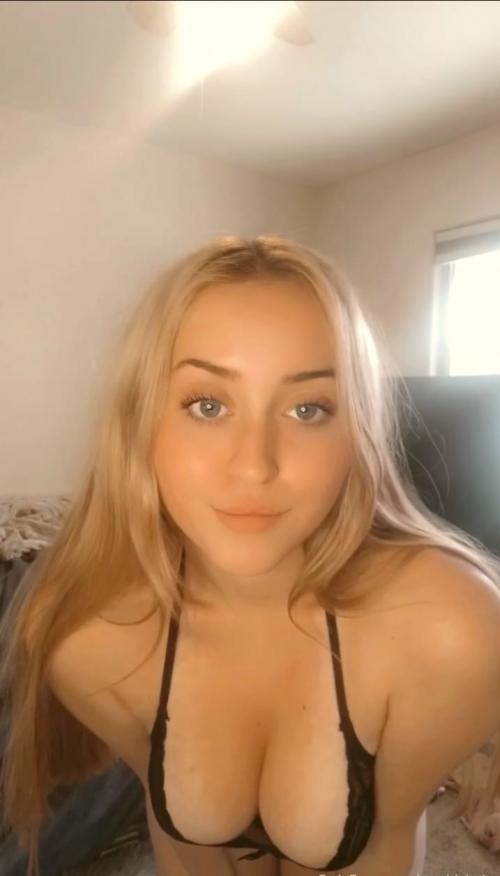 Are you down for sexting or cum add snap >emaliyq22