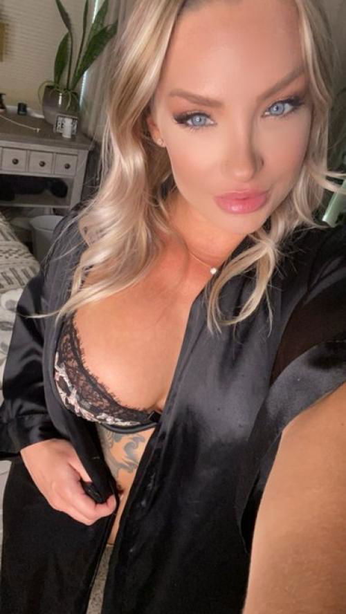 I'm into hookup and selling of nudes not free message me with my snap Id jessy_m239545