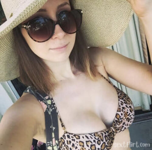 lnaya's snapchat photo - milf, horny, sexy