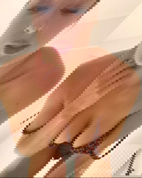 I'm so hornny please add me snap