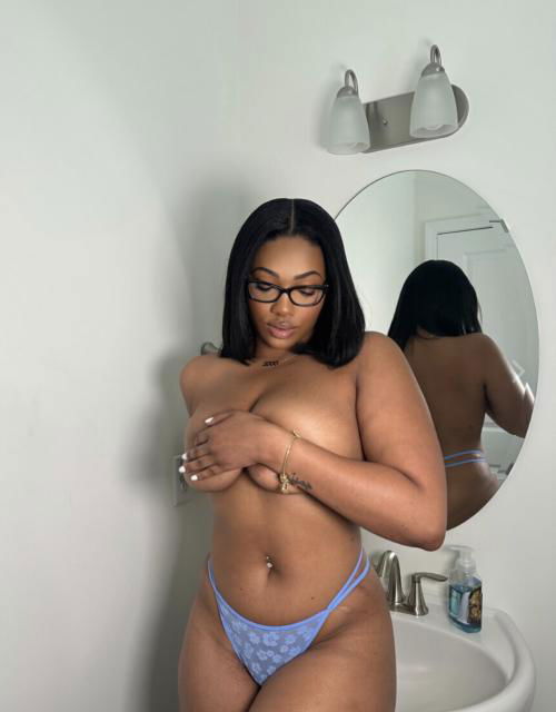 I’m so bored and looking to play Add my Snap: Pwettyjoyyy
