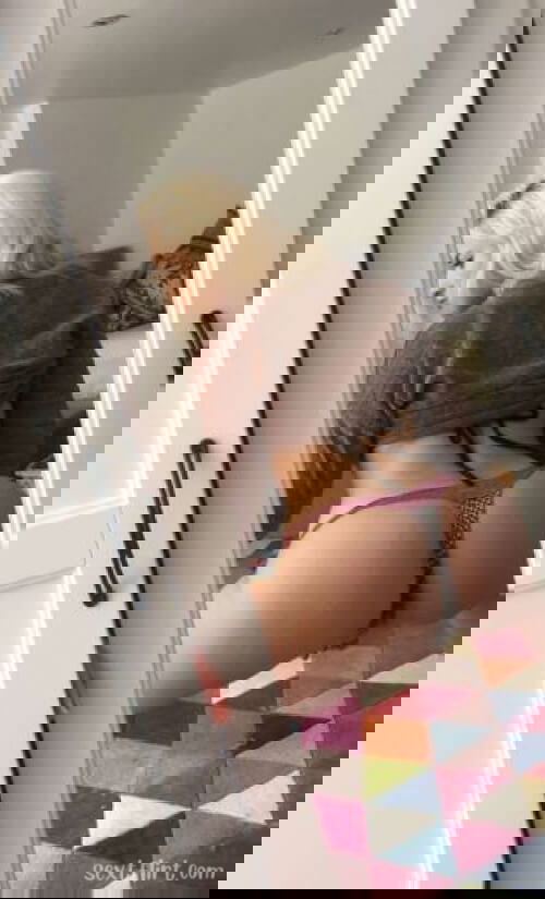 Add my snapchat: evelyne1862 
