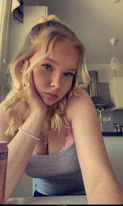 sophia55737's snapchat photo - nude, horny, pussy, Blonde, Selfie