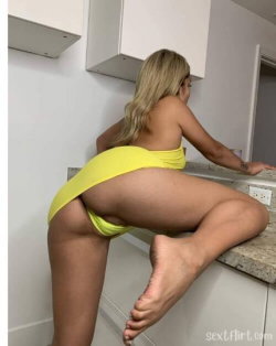 fuiloo56's snapchat photo - nude, horny, pussy, Nudes, Thong, Blonde, Selfie