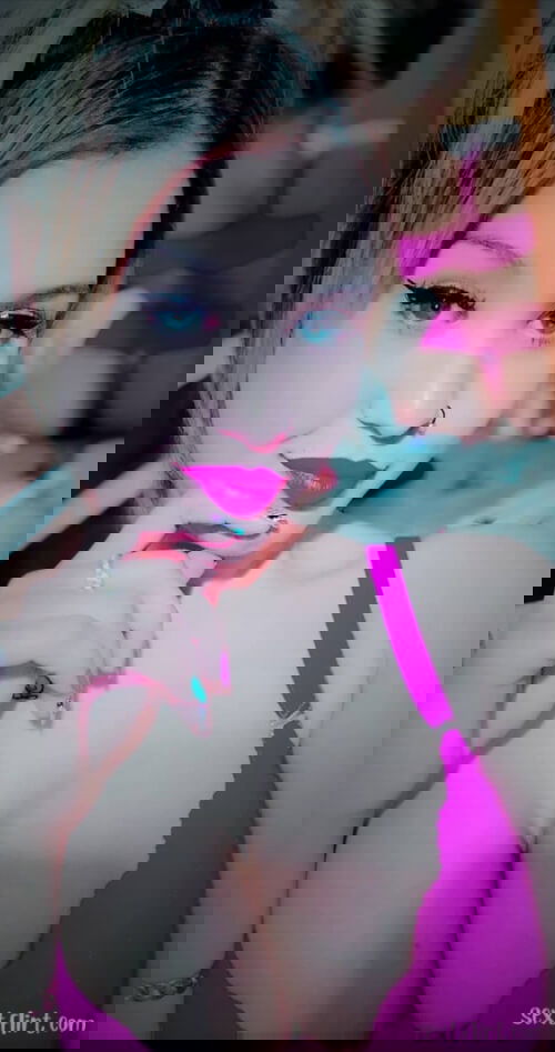füge meinen Snap hinzu:@julie_bohm21