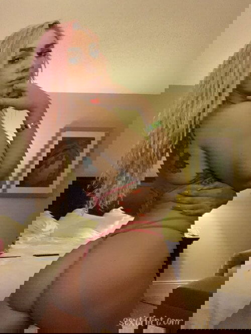 Horny asf hmu