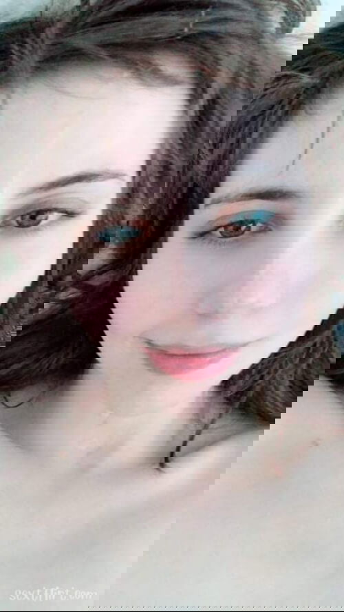 Add me snapchat lola_zara21