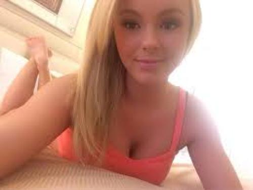 Hey, I'm Donald cynda..Sext, trade and anything..I am always active and horny..add my personal Snapchat I'd right now: donaldcynda