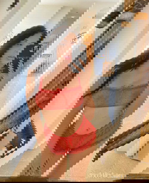 I’m available for hookup 