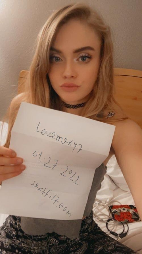 Im Bored and Feeling Naughty. Im a horny girl with a hot Fantasy.) If you are into my scenario add me on snap:lovemex47
