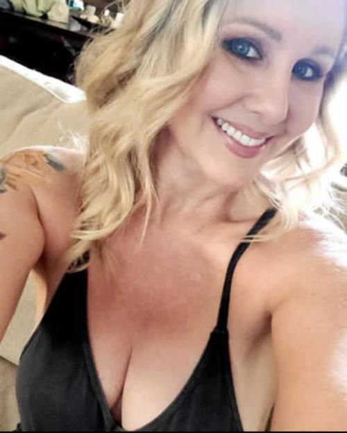 I’m available for hookup nude trading sexting and so on  Chat me up on my Snapchat if interested @ ulterrear22
