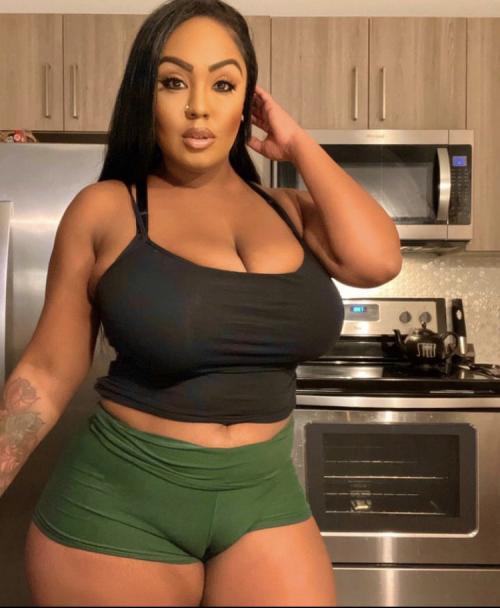 I’m available for fun 🤩 and female escort 💦🥵. Snapchat: meerah3482