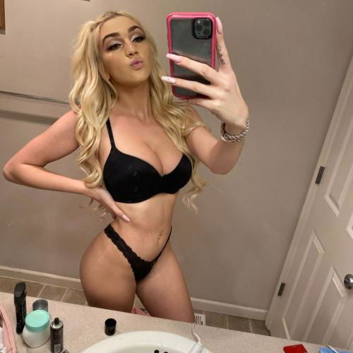 I’m available for fun both incall or outcall hit me up on on my snap; Clarajanet233