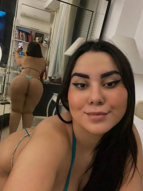 Oh baby HMU rn I’m fucking Horny and ready For Fun AsAp
