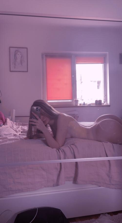 I'm selling nudes and vides or live sex cam or real sex. Are you interest? then add me snap >emilyww_wilson