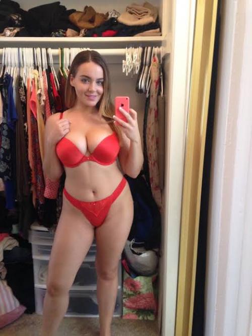 hi add me on my snapchat, i'm active online.. waiting only for u...   jenraisa