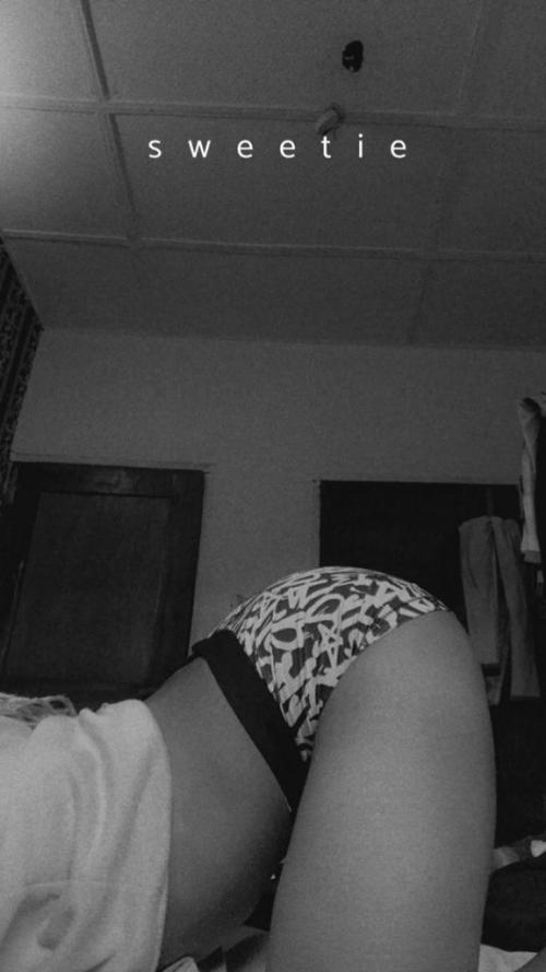 Anyone tryna hit me hard from behind? I’m down for meet up and selling cheap contents, I charge a little; snap: sweetscote