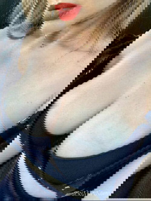 Add me SNAPCHAT sexylona21