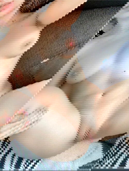Horny Add me on my Snap- @sextlina21