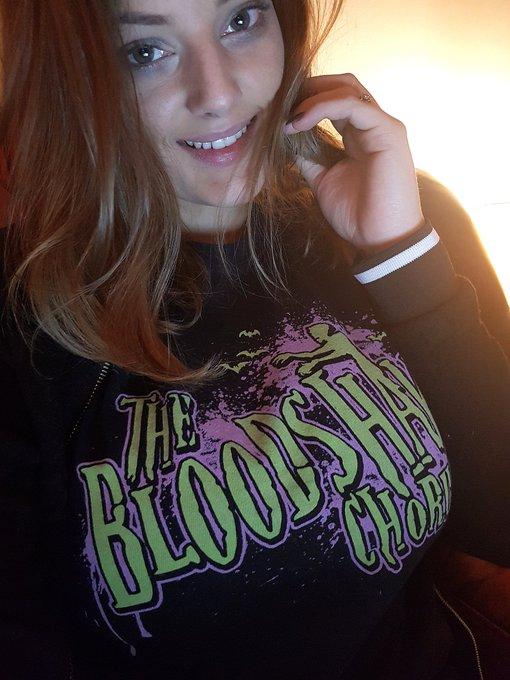 i am horny and sexy so hot i  wanna camsex now