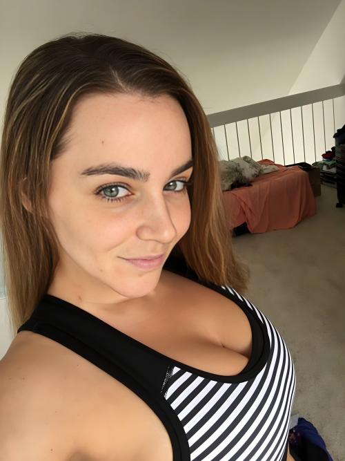 Add me for fun in Snapchat - jencattle