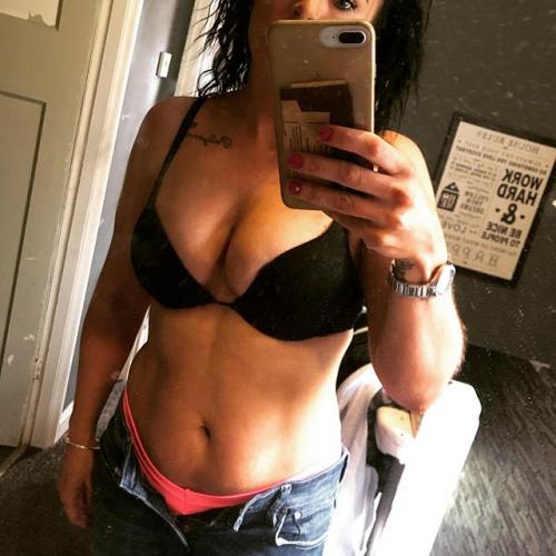 snapbabess's snapchat photo - sex, milf, horny
