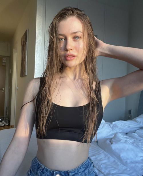 i am available for nudes sexting and facetime hmu for fun snapchat kristy237542