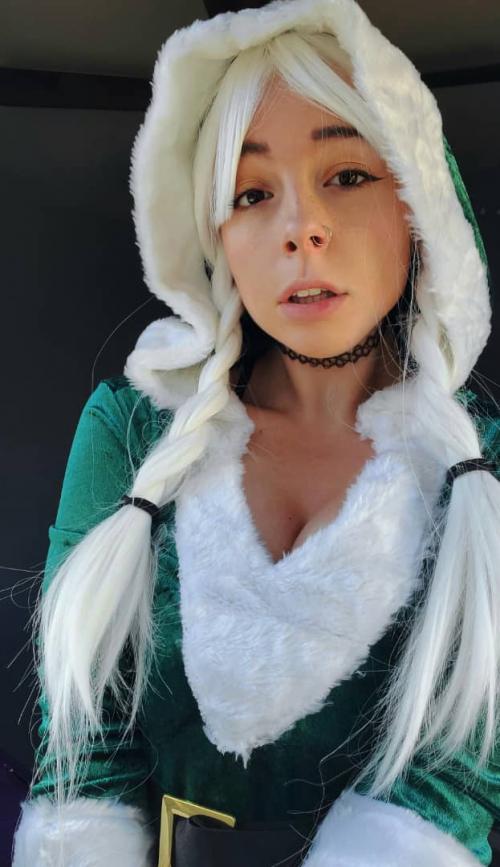 hmu for no limit taboo contents, wickr is darksecretgirl1
