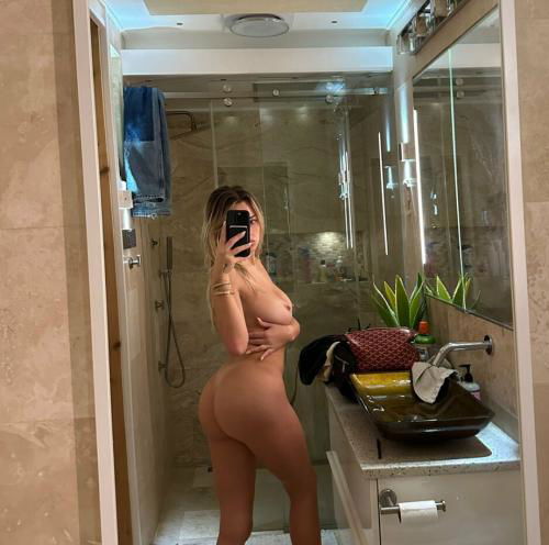 😭🥺😃I’m hot now and I want to share every inch of my body with you 😛😈hmu 🤙 on kik @sophiajos21