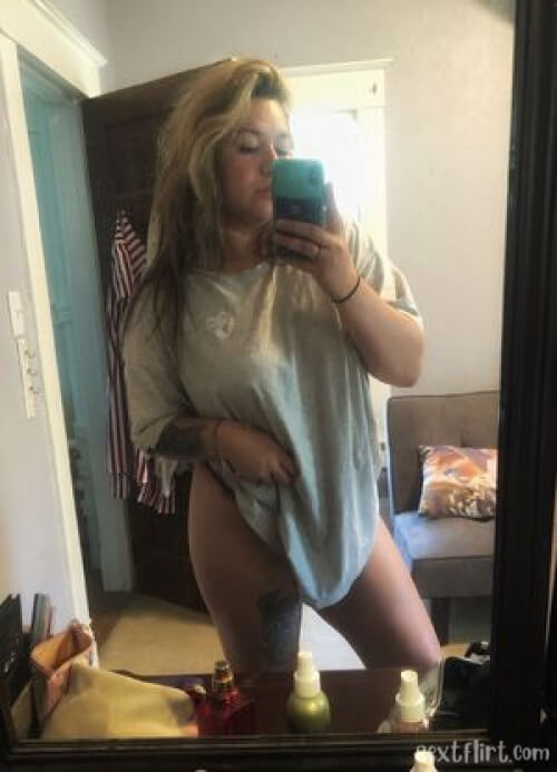 angelinaolivia's snapchat photo - slut, milf, sexy