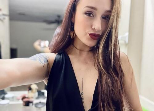 Hey, a submissive slave is needed to serve under a goddess. Kik: sally_goddess22