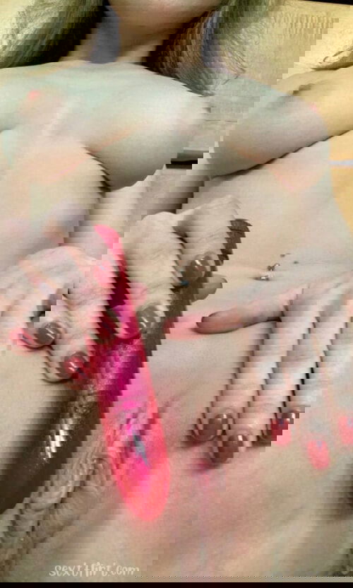 I just want a nice dick in my pussy