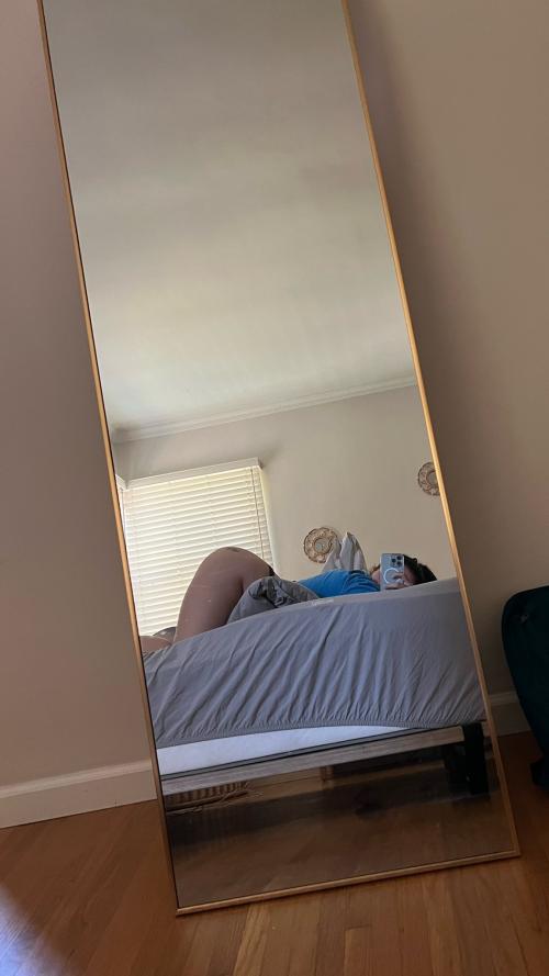 Snapchat : lydiyaw - add me for cum with me rq