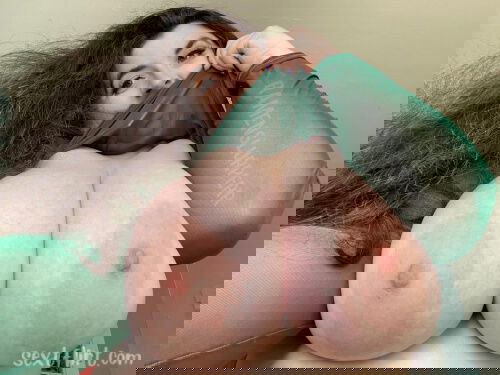 I post daily porn on my story