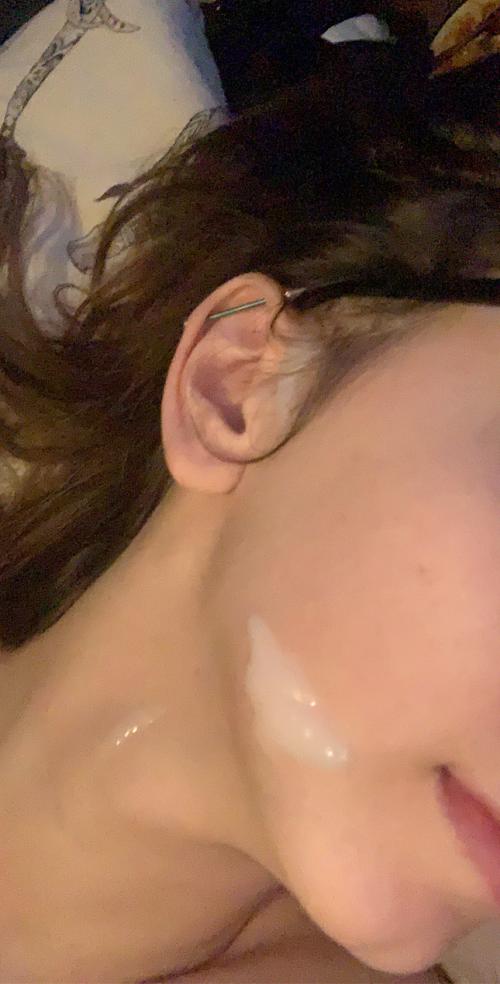 I'm very horny now..sext and trade and fun..I can help you cum ..add my snap( lucy_lura20)