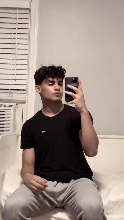 Hello.. I am here For Some Fun😎😎