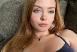 anika12's snapchat photo - horny, pussy, dirty, Blonde, Selfie