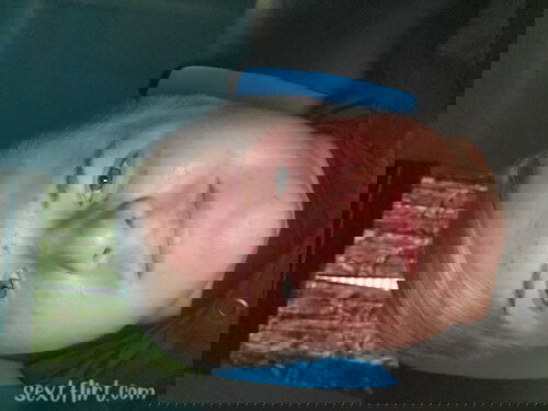 Anyone wanna make me cum?