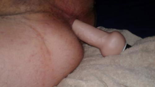 Just a open minded straight guy enjoying his body