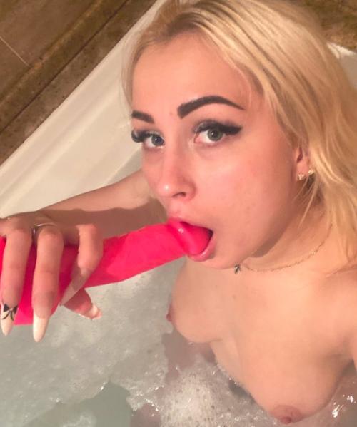 monika35's snapchat photo - nude, horny, pussy