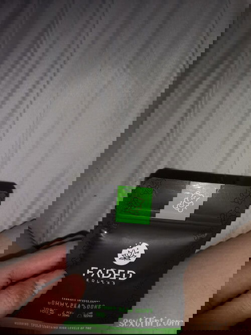 Im high and horny, come and texte me