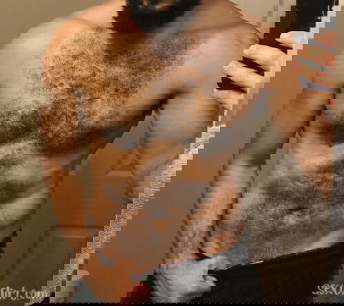 Experienced Dom to pleasure my sub